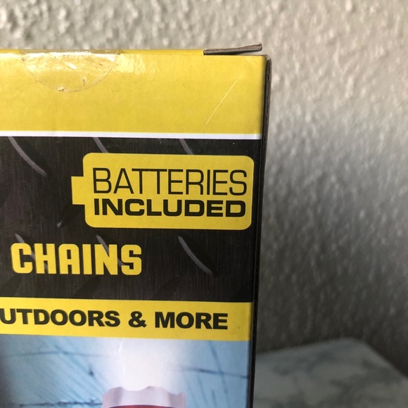 ZERODARK 5pc Tactical Stainless Steel Multi Tool Flashlight w/ 2 panic keychain - Picture 6 of 7